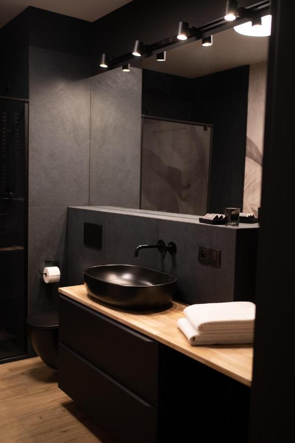 Apartament No1 Wyszynskiego Wrocław Exteriör bild
